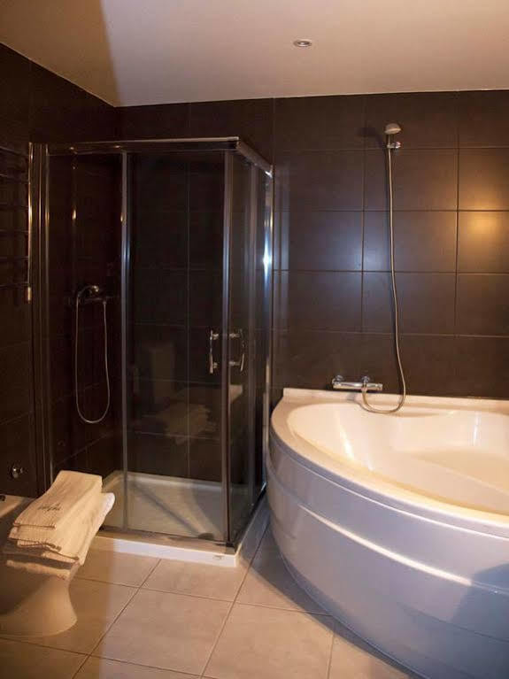Hotel Tulipa Braganca Luaran gambar